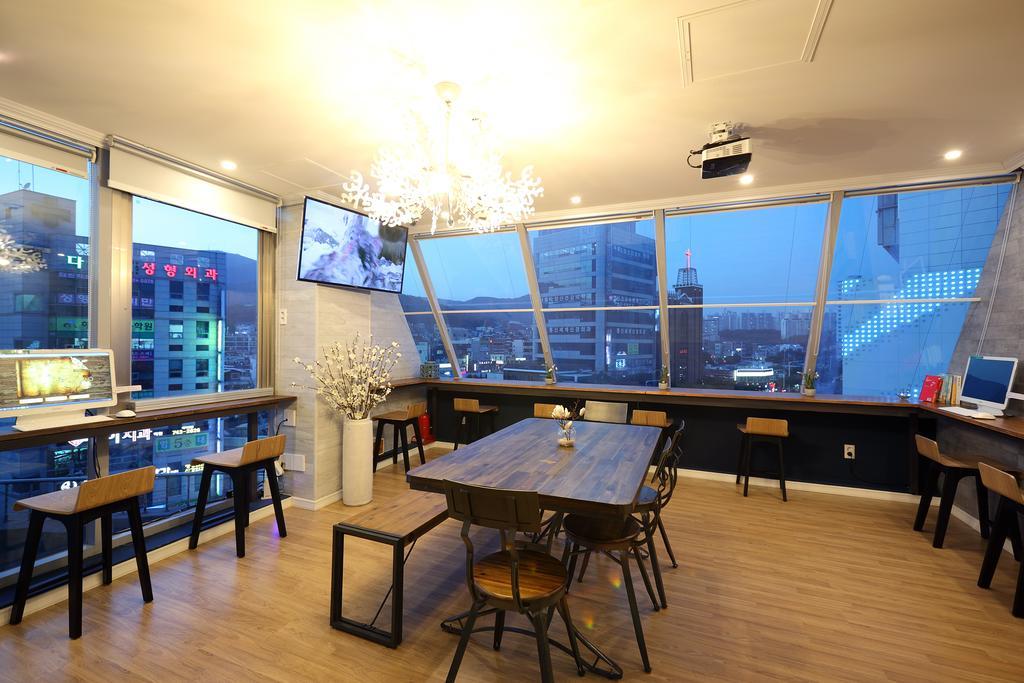 First Guesthouse Pusan Zewnętrze zdjęcie