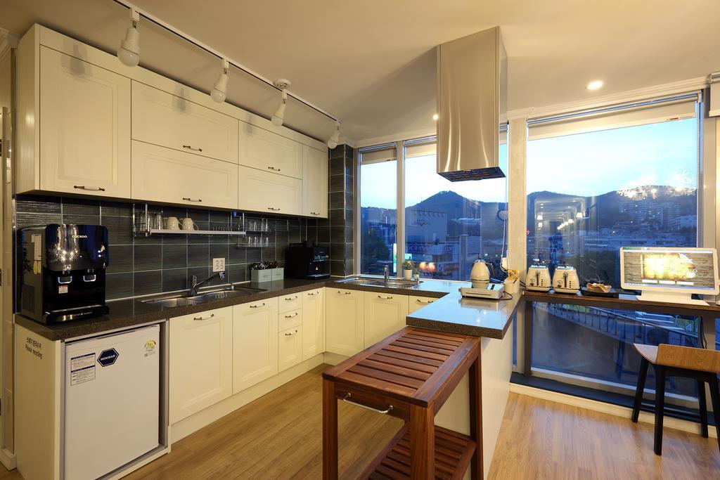First Guesthouse Pusan Zewnętrze zdjęcie