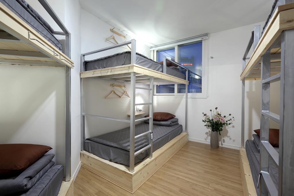 First Guesthouse Pusan Pokój zdjęcie