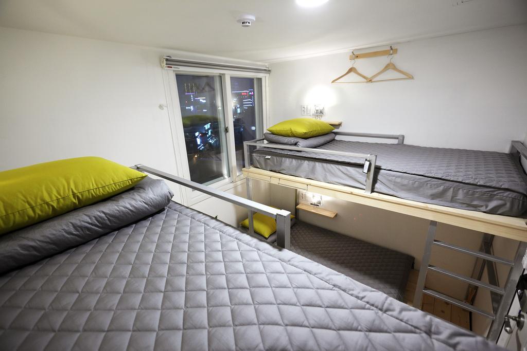 First Guesthouse Pusan Pokój zdjęcie