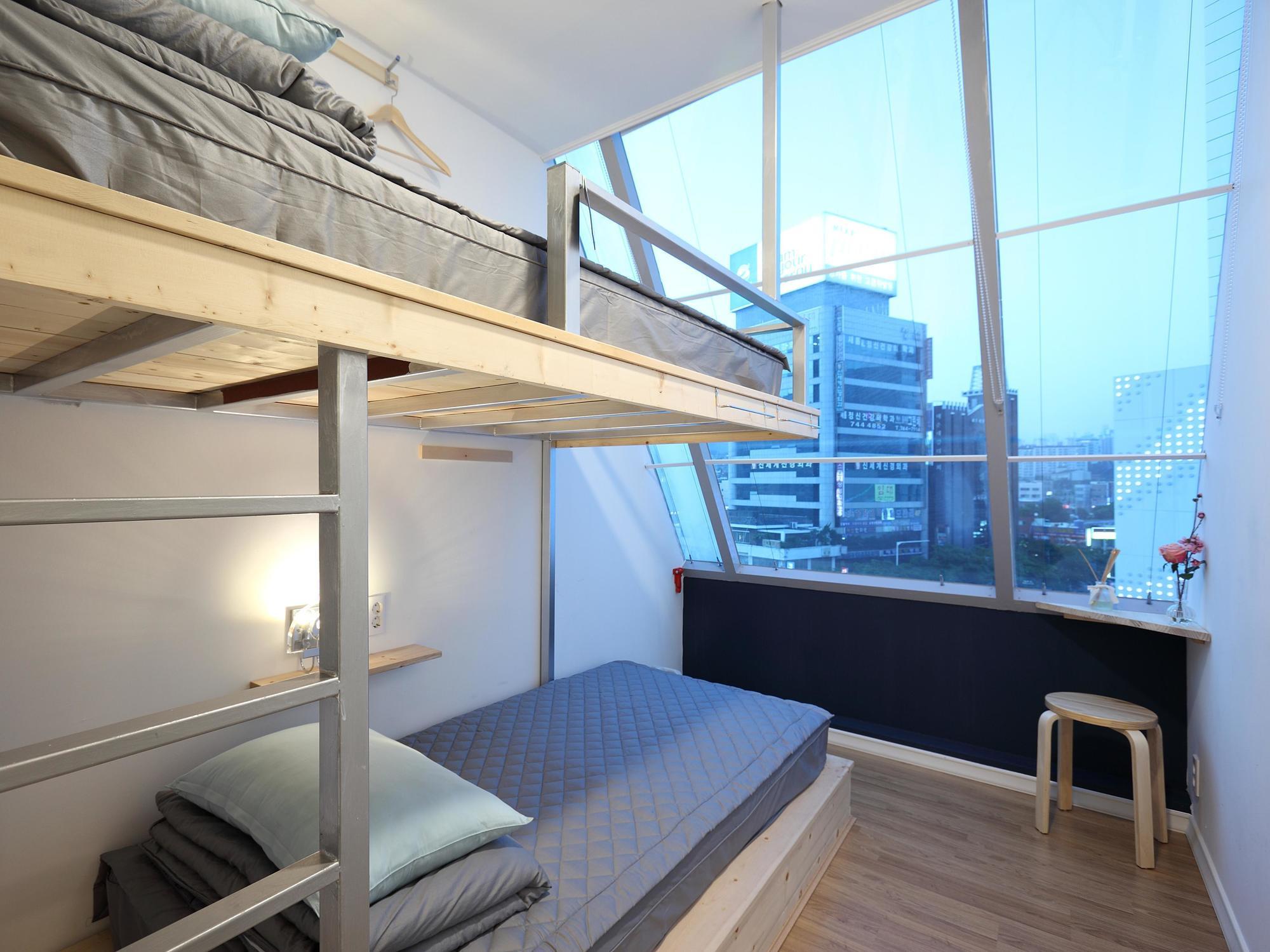 First Guesthouse Pusan Zewnętrze zdjęcie